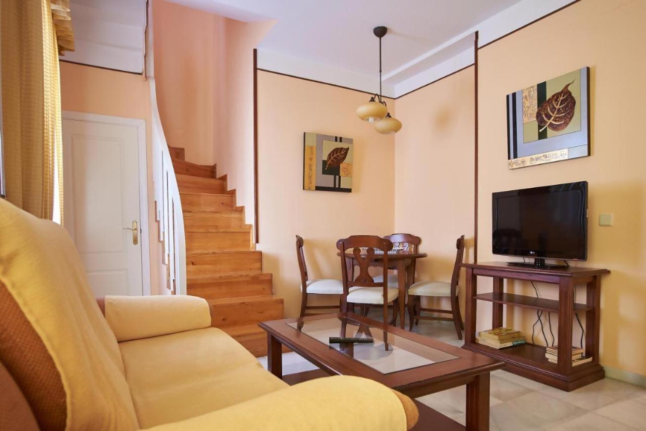 Apartamentos San Andrés Séville Extérieur photo
