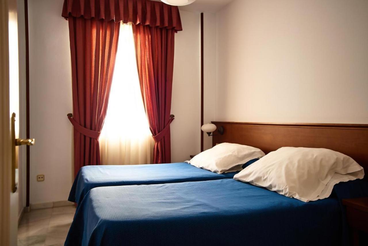 Apartamentos San Andrés Séville Extérieur photo